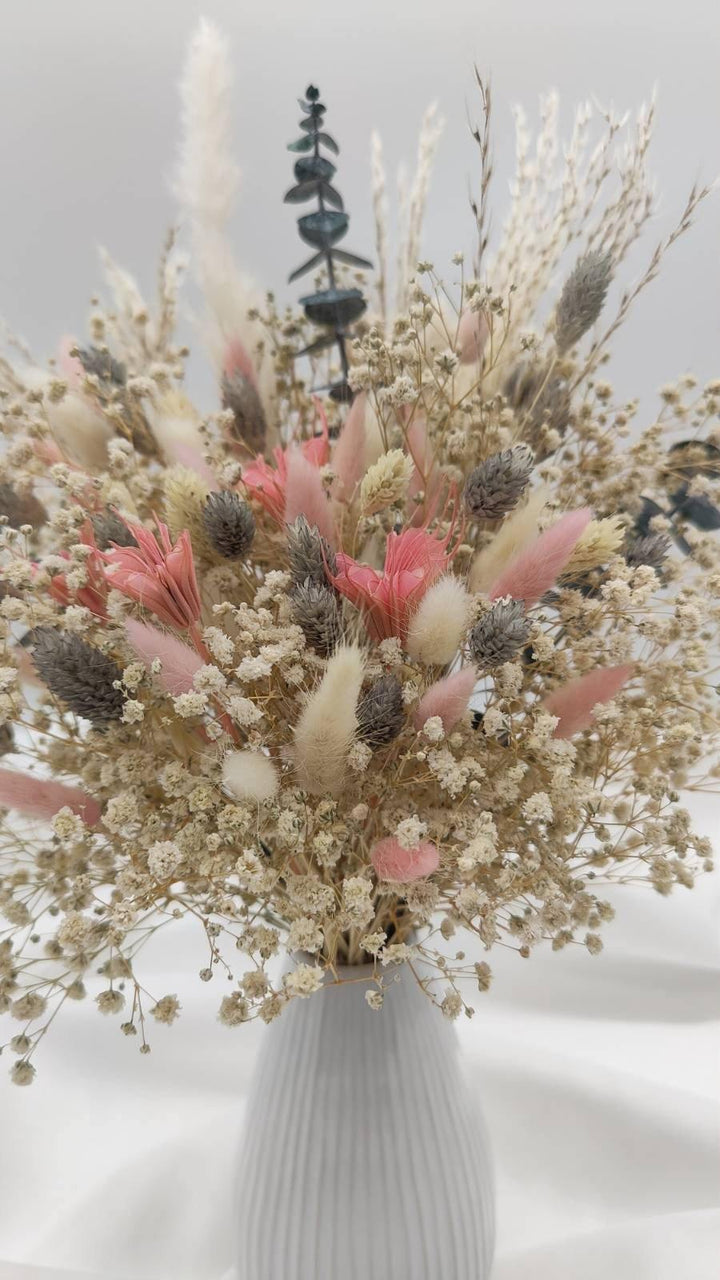 "Valentina" Trockenblumenstrauß - www.Flower-Passion.com