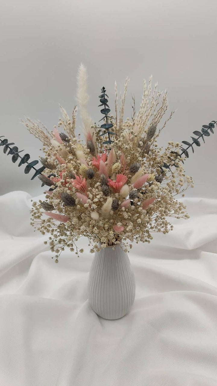 "Valentina" Trockenblumenstrauß - www.Flower-Passion.com