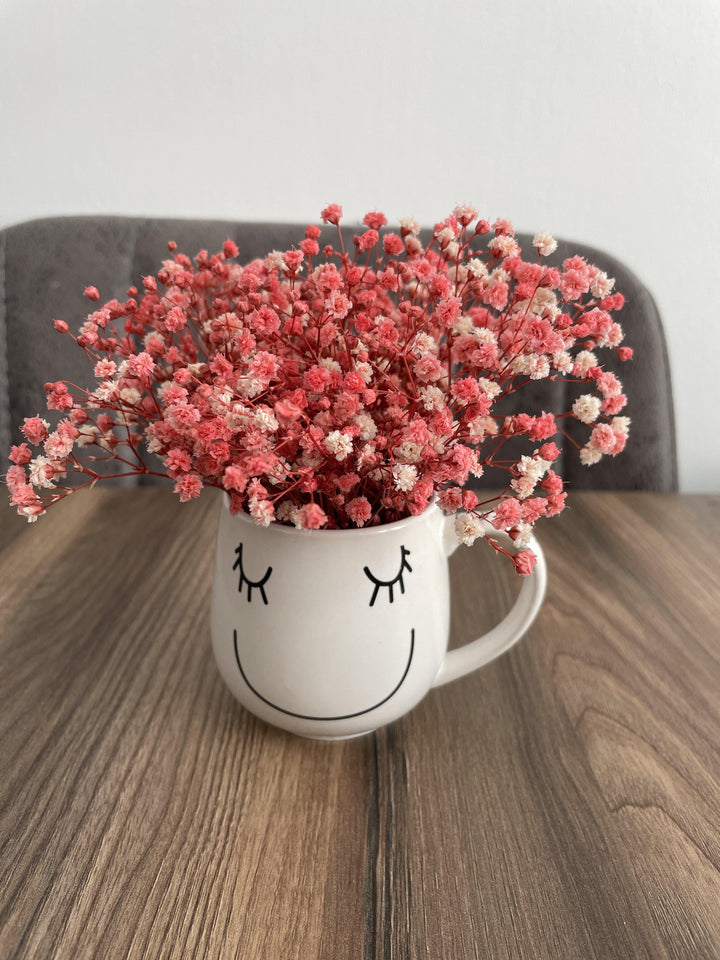 Happy Smile Tasse mit Schleierkraut in verschiedenen Farben - www.Flower-Passion.com