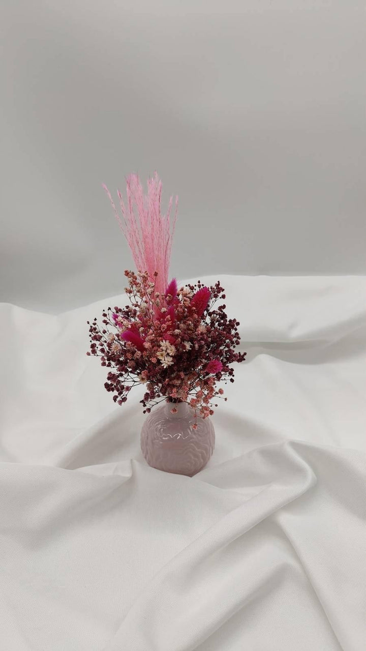 Mini-Trockenblumen Sträußchen mit Vase in weiß oder rosa - www.Flower-Passion.com