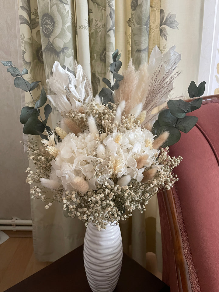 "Nesrin" Trockenblumenstrauß - www.Flower-Passion.com