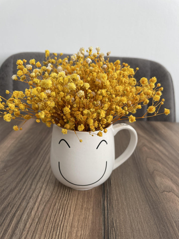 Happy Smile Tasse mit Schleierkraut in verschiedenen Farben - www.Flower-Passion.com