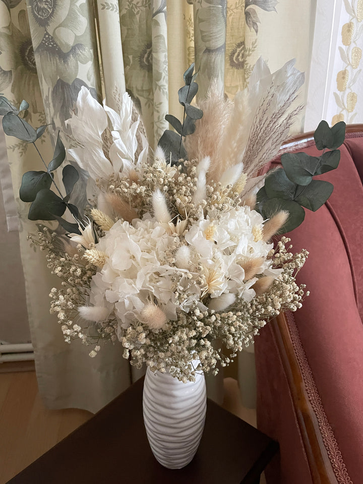 "Nesrin" Trockenblumenstrauß - www.Flower-Passion.com