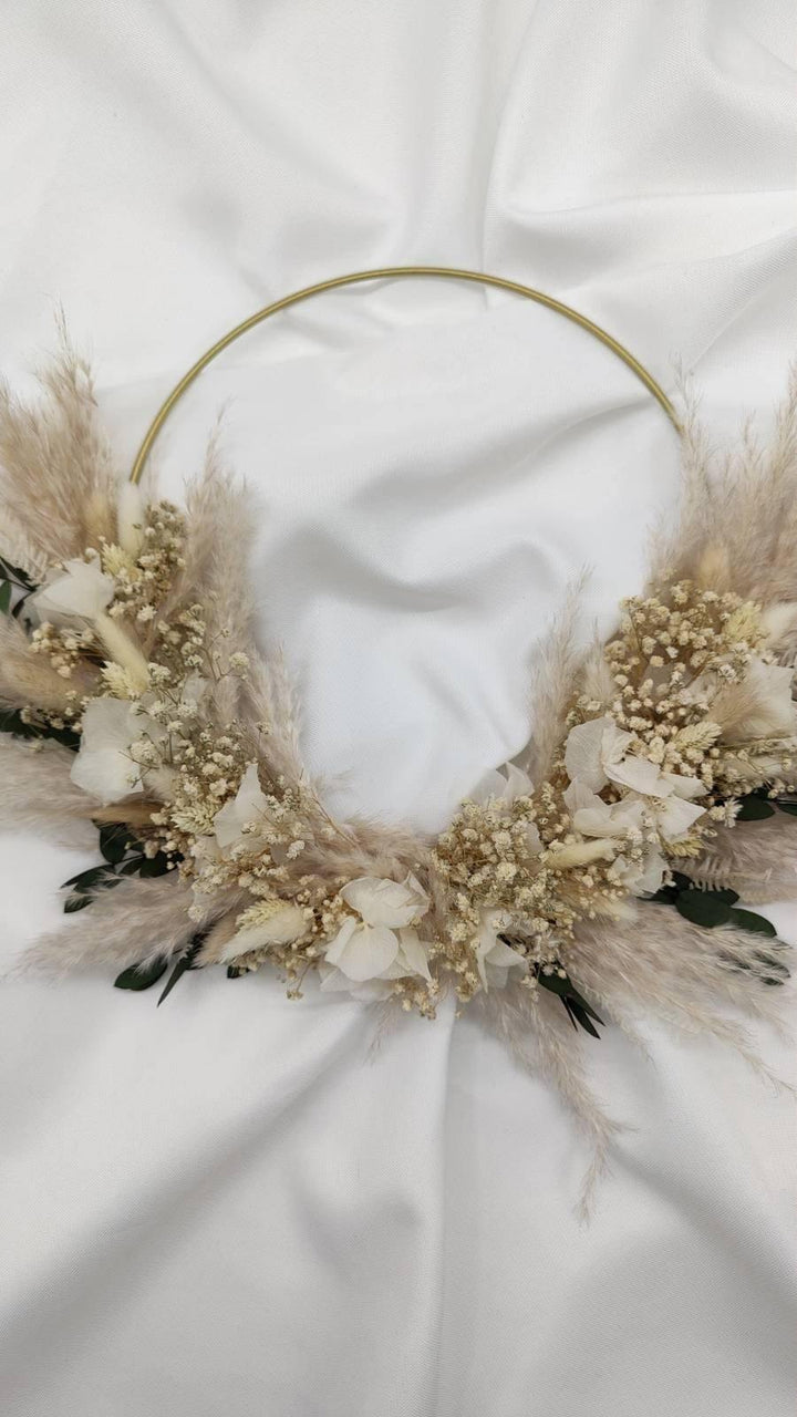 Hübscher Trockenblumenkranz - www.Flower-Passion.com